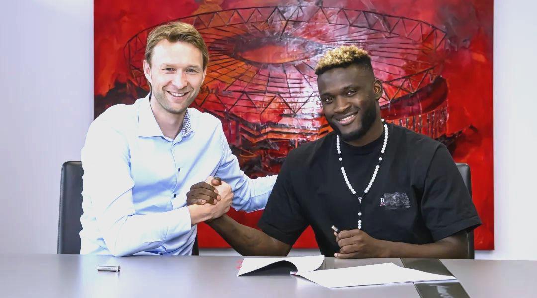 开云官方app入口-勒沃库森新援正式亮相，球队实力得到强化